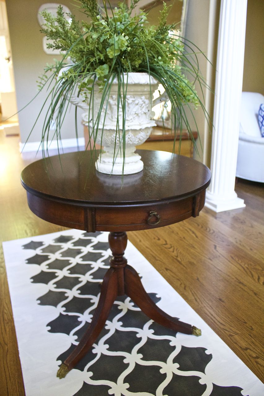 How To Paint A Rug Using Vinyl Flooring. - Love of Family & Home