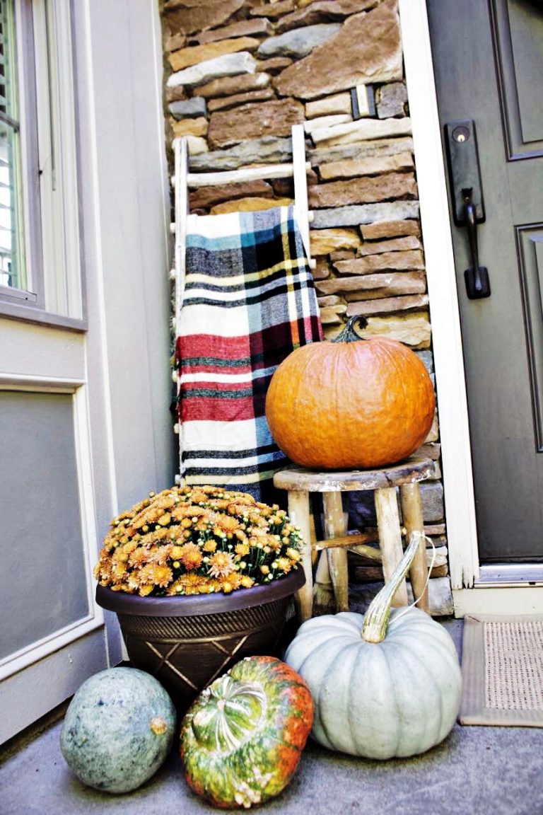 Fall on the Front Porch – Vicki’s House