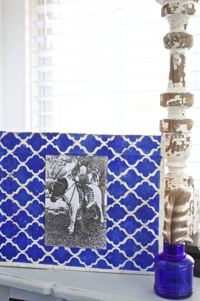 DIY Picture Frame - Great Gift Idea