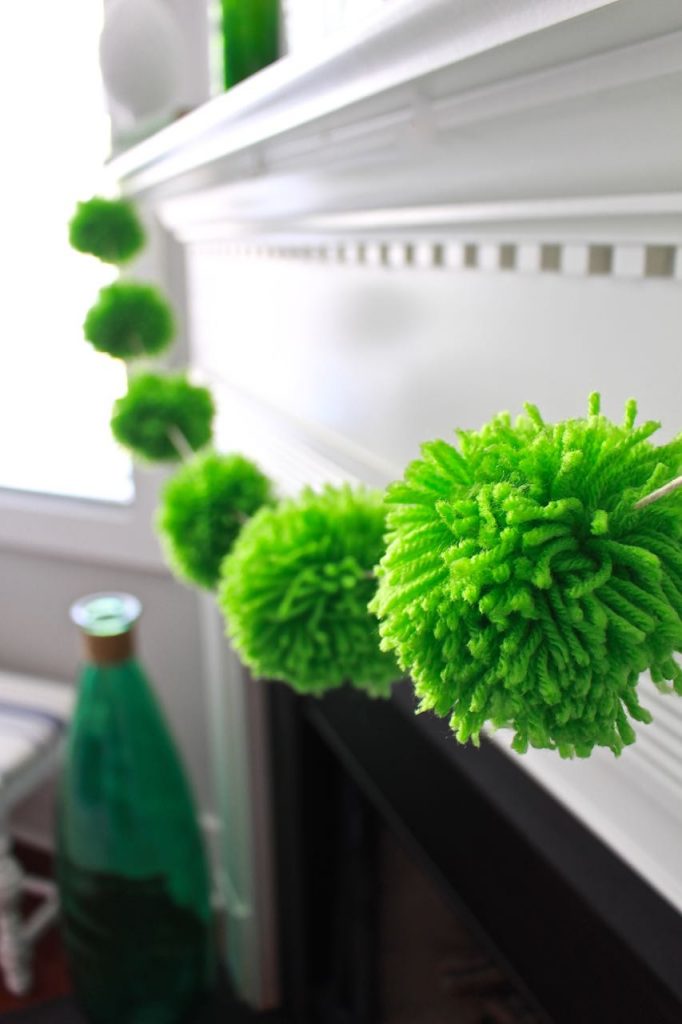 2 Bees in a Pod. How to Make a Pom Pom Garland.