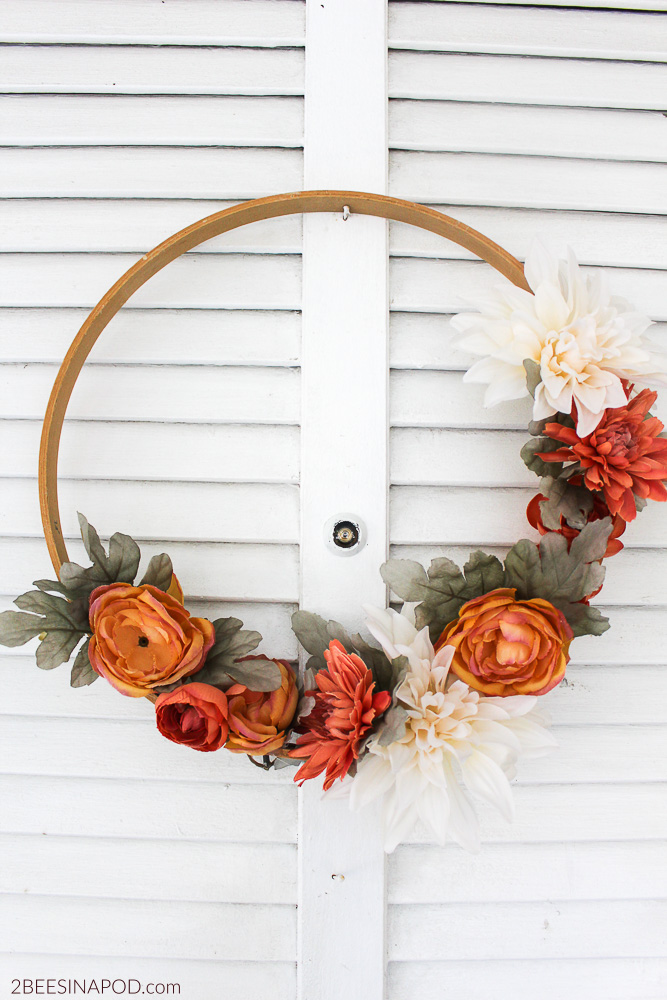 Embroidery hoop wreath for Fall