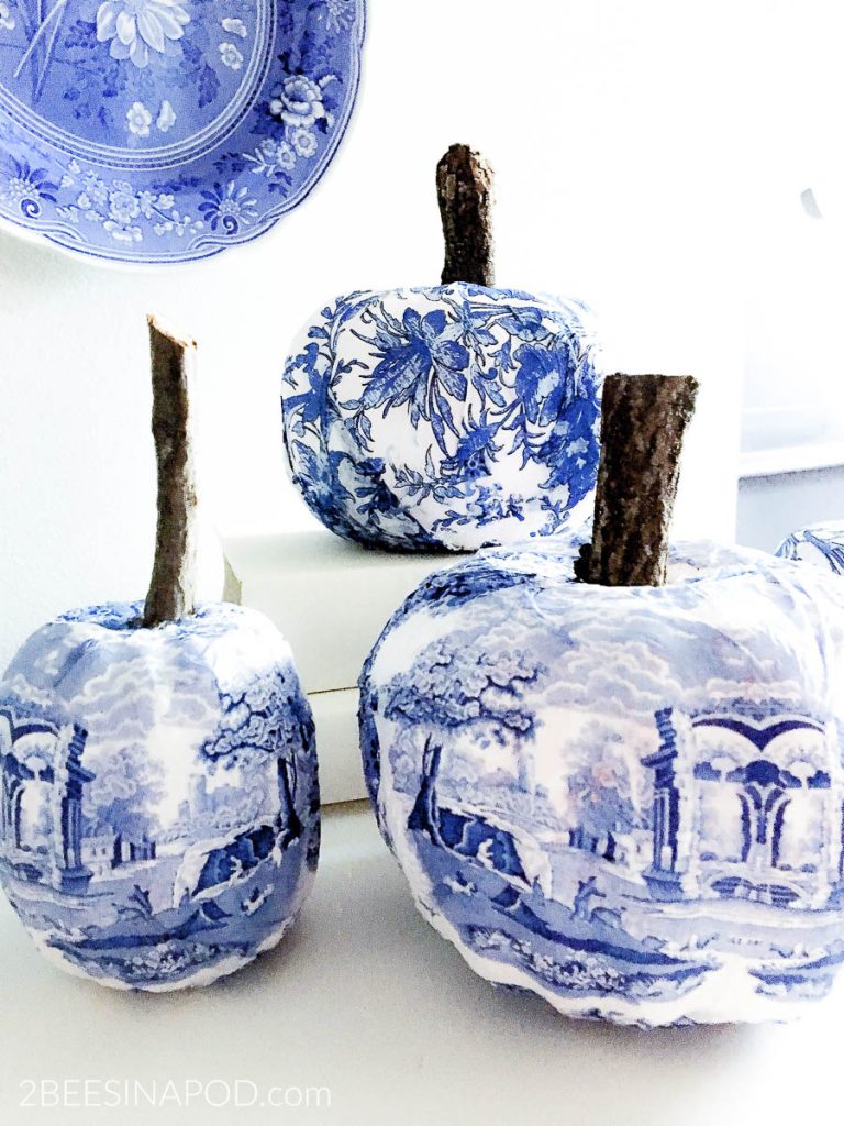 Chinoiserie Pumpkins DIY – Blue and White Pumpkins with Decoupage Napkins
