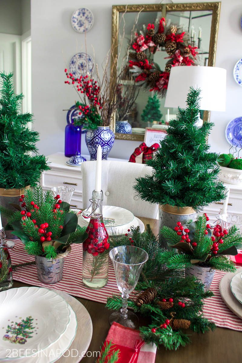 Classic Red and Green Christmas Tablescape - 2 Bees in a Pod