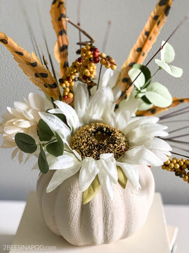 LiveLoveDIY: DIY Dollar Store Fall Pumpkin Centerpiece