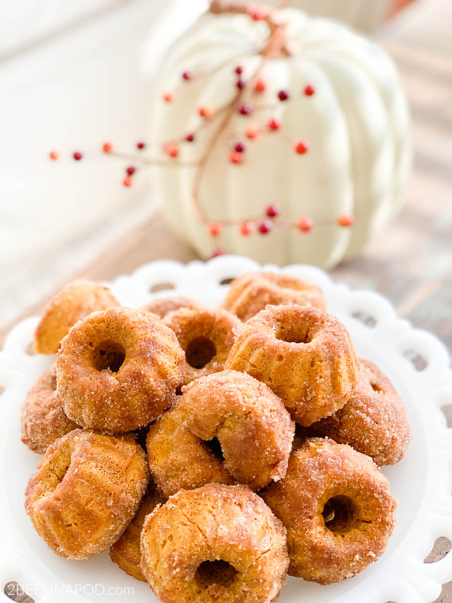 Baked Pumpkin Spice Donut Muffins - perfect for fall