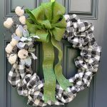 DIY Buffalo Check Fall Bubble Wreath